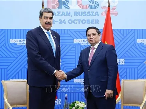 Thủ tướng Phạm Minh Chính hội kiến Tổng thống Venezuela