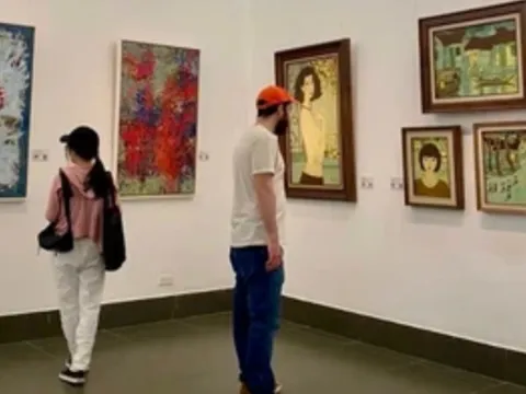 Đối thoại với “Ngày rộng” để thêm yêu thiên nhiên, con người và cuộc sống