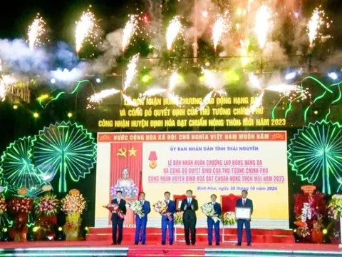 Thái Nguyên công bố huyện miền núi Định Hóa đạt chuẩn nông thôn mới