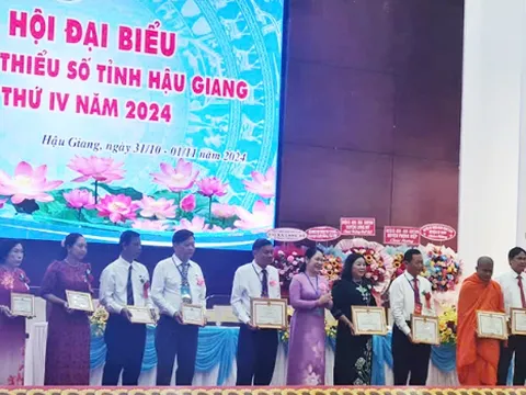 Chú trọng xây dựng, vun đắp khối đại đoàn kết các dân tộc