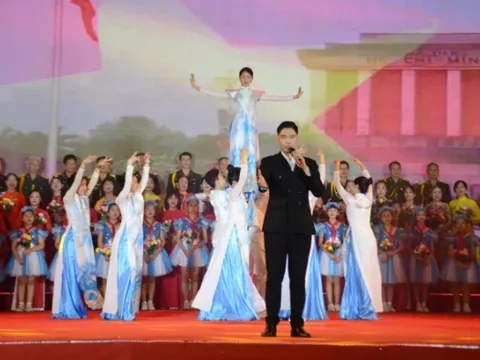 4.000 người tham gia Liên hoan Nghệ thuật Hà Nội - Niềm tin và hy vọng