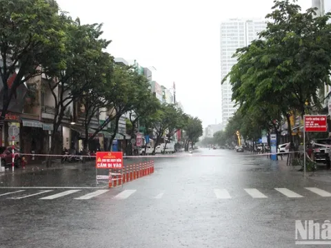 Đà Nẵng mưa lớn, nhiều khu vực ngập sâu