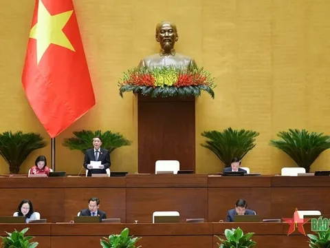 Sửa Luật Đầu tư công: Cân nhắc việc chuyển quyết định chủ trương đầu tư từ HĐND sang UBND cùng cấp