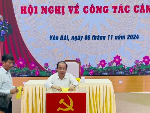 Đồng chí Trần Huy Tuấn được bầu giữ chức Bí thư Tỉnh ủy Yên Bái