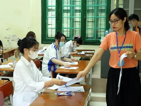 Chủ động việc dạy và học phù hợp đề thi tham khảo
