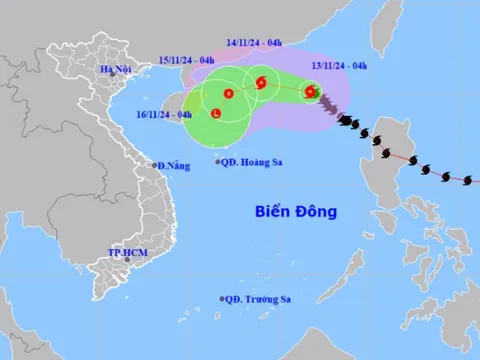 Bão số 8 khả năng suy yếu trên Biển Đông