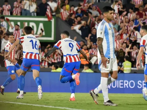 Vòng loại World Cup 2026: Messi không cứu được tuyển Argentina trên đất Paraguay