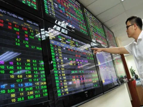 Thanh khoản èo uột, VN-Index tiếp tục giảm điểm