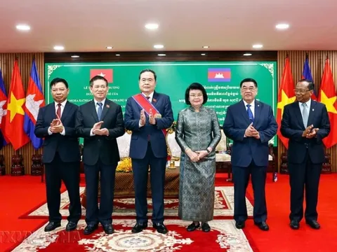 Kiến tạo hòa bình, vì sự phát triển và thịnh vượng