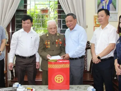 Hà Nội chi 567 tỷ đồng tặng hơn 1,1 triệu suất quà Tết cho đối tượng chính sách, hộ nghèo