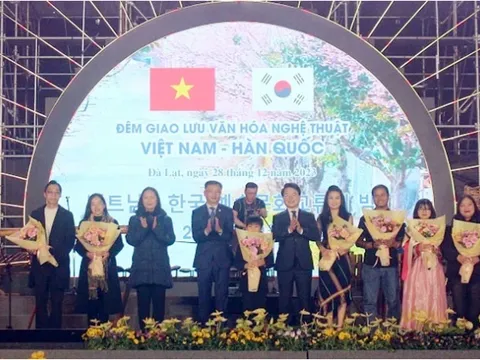 Giao lưu văn hóa nghệ thuật Việt-Hàn tại thành phố Đà Lạt