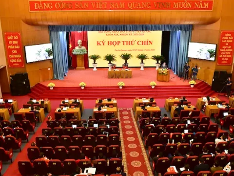 Tuyên Quang thông qua 17 nghị quyết phát triển kinh tế-xã hội, bảo đảm quốc phòng-an ninh