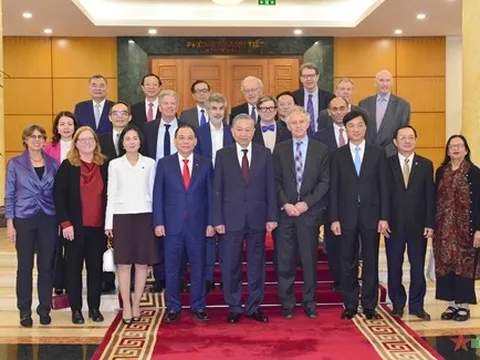 Tổng Bí thư Tô Lâm tiếp các nhà khoa học, chuyên gia quốc tế dự Lễ trao giải thưởng VinFuture lần thứ 4
