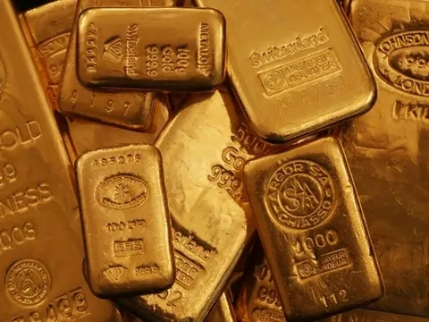 Giá vàng hôm nay (10-12): Bất ngờ tăng mạnh