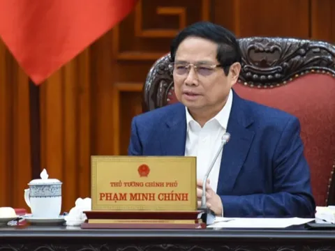 Sắp xếp tổ chức bộ máy để giảm khâu trung gian, tăng cường hoạt động hiệu lực, hiệu quả