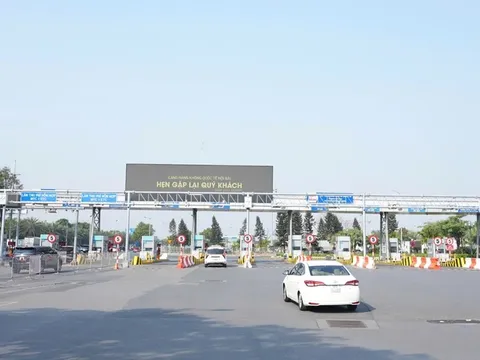 Áp dụng tất cả các làn thu phí không dừng ra, vào sân bay Nội Bài