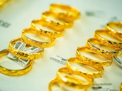Giá vàng hôm nay (27-12): Đồng loạt tăng