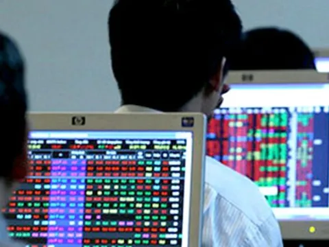 VN-Index vượt mốc 1.275 điểm, khối ngoại mua ròng hơn 550 tỷ đồng