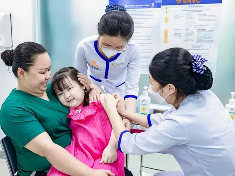 Hà Nội: Số ca mắc sởi tăng, sốt xuất huyết giảm