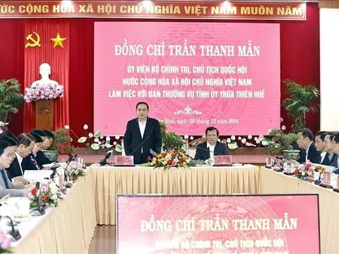 Chủ tịch Quốc hội Trần Thanh Mẫn làm việc với Ban Thường vụ Tỉnh ủy Thừa Thiên Huế