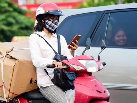 Sử dụng điện thoại khi lái xe sẽ bị xử phạt như thế nào?