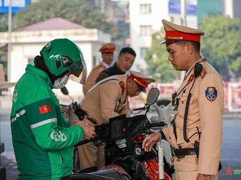 Chưa có cơ chế cụ thể về chi tiền cho người cung cấp thông tin phản ánh vi phạm giao thông