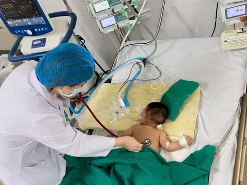 Không chủ quan khi trẻ mắc sởi