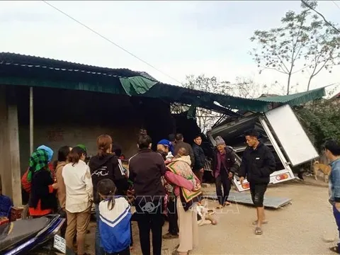 Khẩn trương điều tra vụ xe tải gây tai nạn làm 6 người thiệt mạng