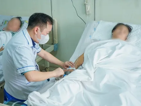 Bệnh viện E: Cứu sống một phụ nữ ngã từ tầng 3 của công trình xây dựng