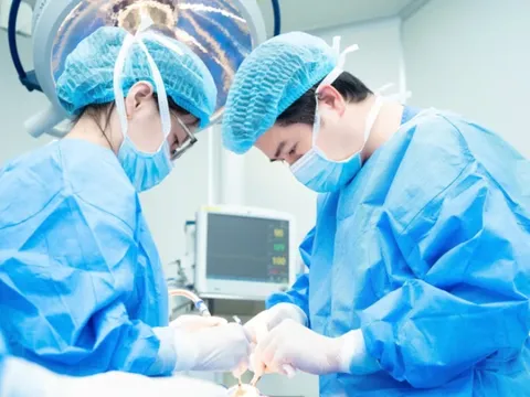 Tổn thương da nghiêm trọng sau liệu trình trị nám, peel da