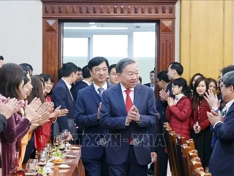 Tổng Bí thư Tô Lâm gặp mặt, chúc Tết Văn phòng Trung ương Đảng