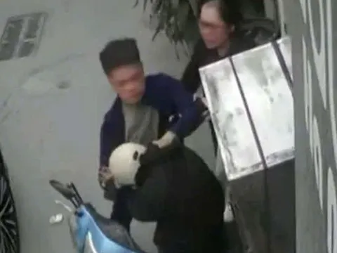 Khởi tố vụ án hình sự, tạm giữ đối tượng đánh “shipper” ở quận Tây Hồ (Hà Nội)