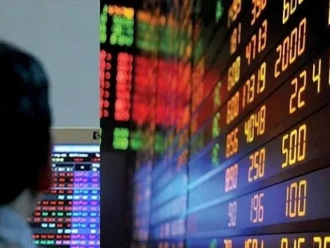 VN-Index giữ được mốc 1.300 điểm, khối ngoại vẫn bán ròng