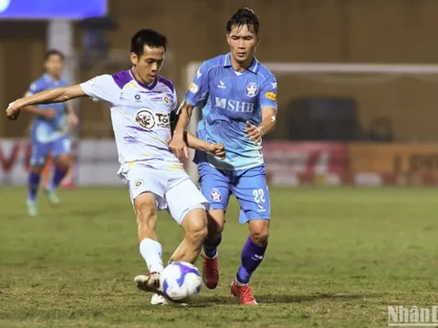 Lội ngược dòng 3-2 trước Đà Nẵng, Hà Nội vươn lên nhì bảng
