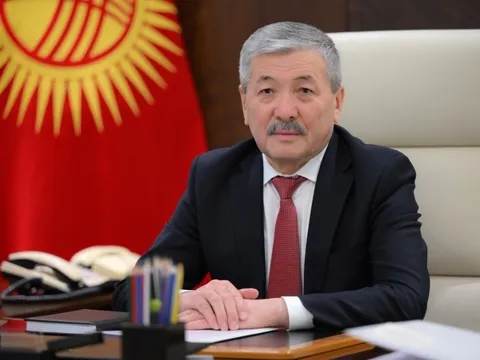 Thủ tướng Kyrgyzstan bắt đầu thăm chính thức Việt Nam