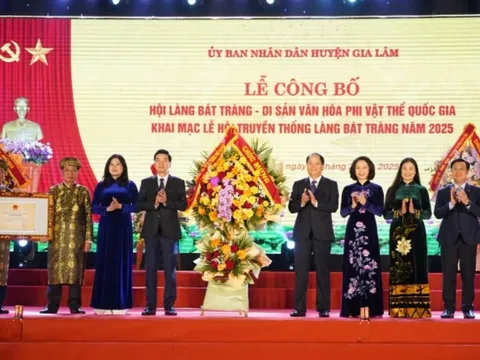 Công bố lễ hội làng Bát Tràng là Di sản văn hóa phi vật thể quốc gia