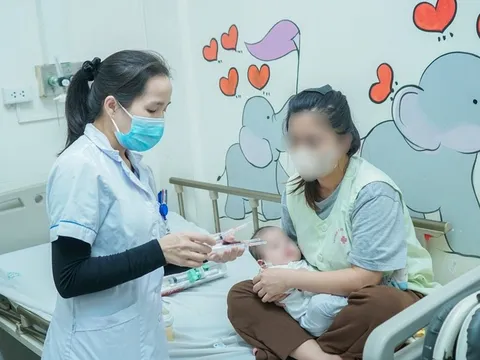 Bệnh viện E: Phẫu thuật ít xâm lấn cứu bé 3 tháng tuổi bị thông sàn nhĩ thất bán phần