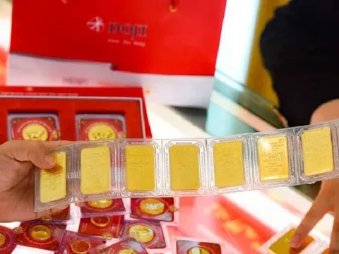Giá vàng hôm nay (14-3): Tăng vọt lên mức kỷ lục