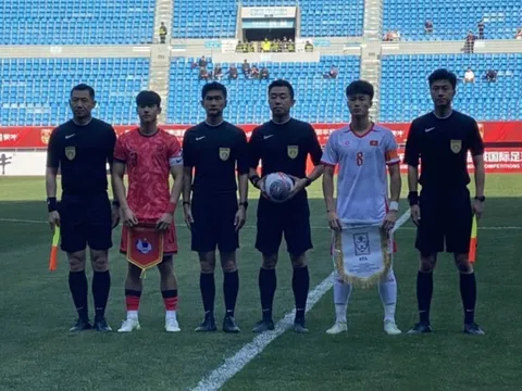 U22 Việt Nam hòa Hàn Quốc trong trận ra quân