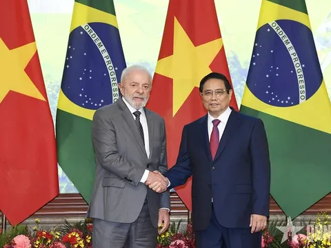 Thủ tướng Phạm Minh Chính hội kiến Tổng thống Brazil Luiz Inácio Lula da Silva