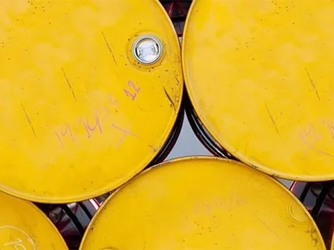 Giá xăng dầu hôm nay (9-4): Sắc đỏ vẫn thống trị