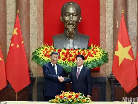 Chủ tịch nước Lương Cường hội đàm với Tổng Bí thư, Chủ tịch Trung Quốc Tập Cận Bình