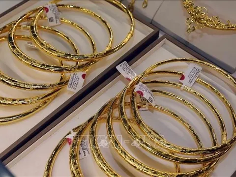 Giá vàng trong nước lập đỉnh mới 120 triệu đồng/lượng
