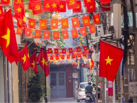 Thời tiết hôm nay (25-4): Bắc Bộ có mưa dông, miền Nam tiếp tục nắng nóng