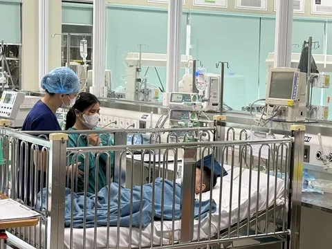 Bệnh viện đa khoa tỉnh Nam Định: Đình chỉ một số nhân viên y tế để xác minh làm rõ vụ việc
