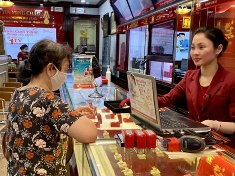 Giá vàng chiều nay (27-5): Vàng dưới 120 triệu đồng/lượng