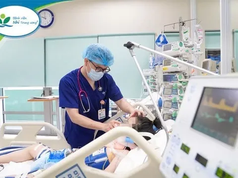 Hồi sinh sự sống cho bé gái 11 tuổi ngừng tuần hoàn sau tai nạn cửa cuốn
