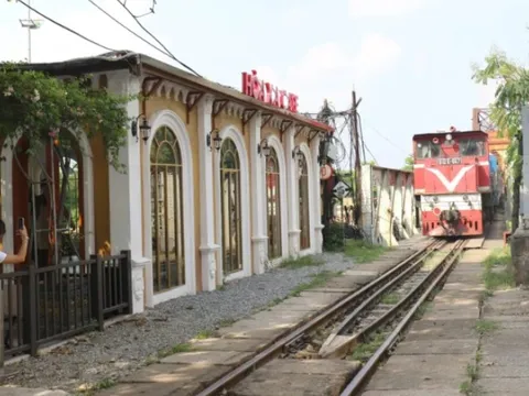 Hà Nội chuẩn bị ra mắt tour đường sắt tham quan nội đô và phụ cận