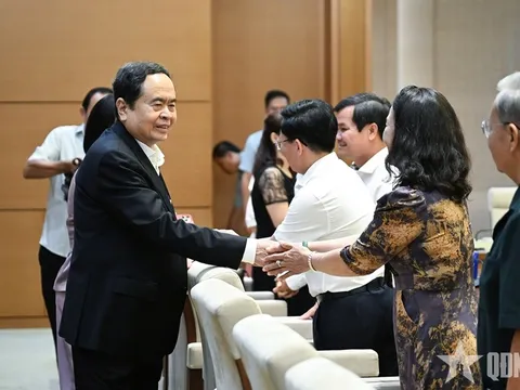 Chủ tịch Quốc hội Trần Thanh Mẫn gặp mặt đại biểu Quốc hội các khóa tỉnh Hậu Giang