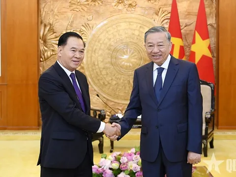 Tổng Bí thư Tô Lâm tiếp Chánh văn phòng Trung ương Đảng Nhân dân Cách mạng Lào